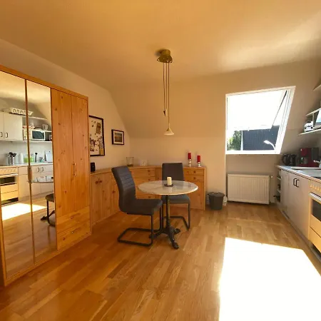 Albrecht * Wilhelmshaven