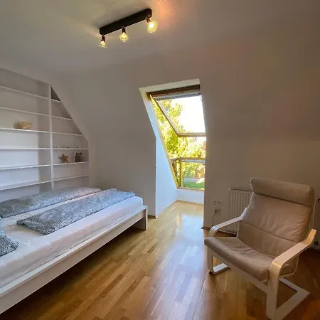 Albrecht Apartment