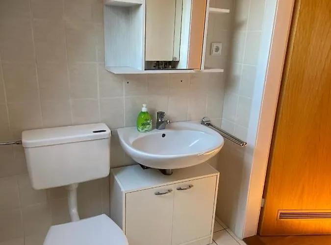 Albrecht * Wilhelmshaven